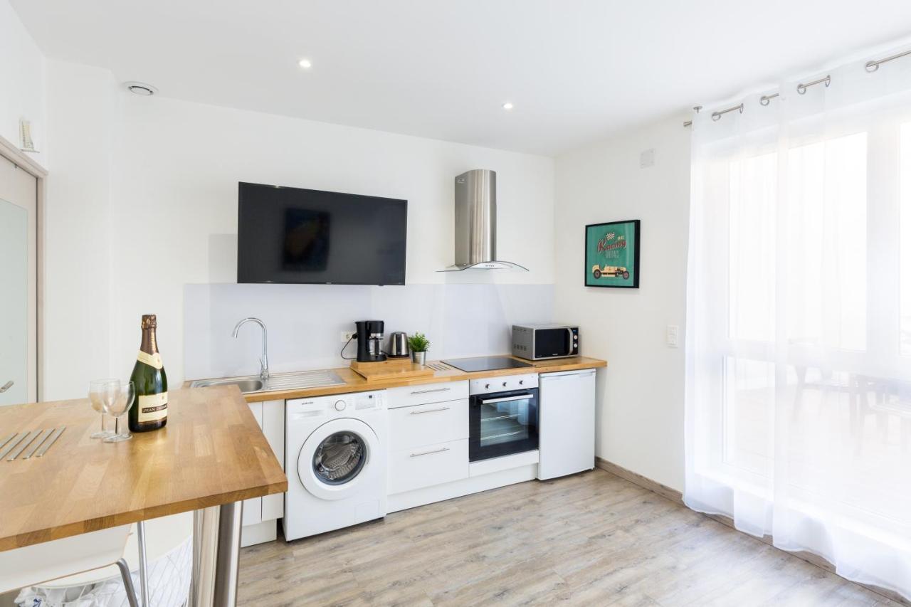 1Stays Apartments - Marlot แร็งส์ ภายนอก รูปภาพ